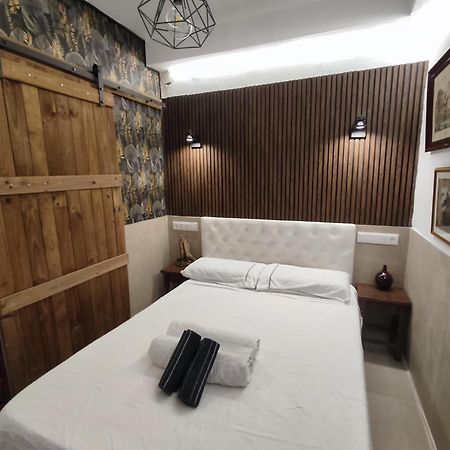 Private Rooms Barcellona Esterno foto