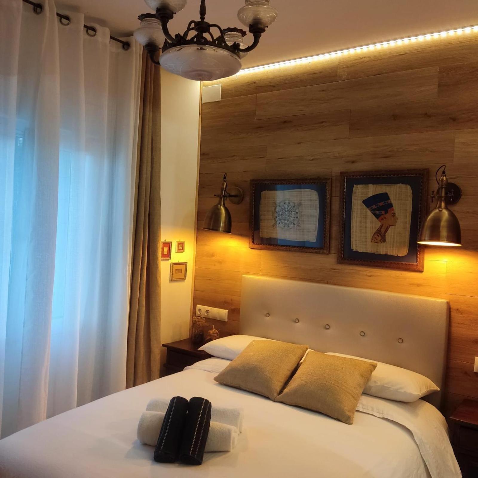 Private Rooms Barcellona Esterno foto